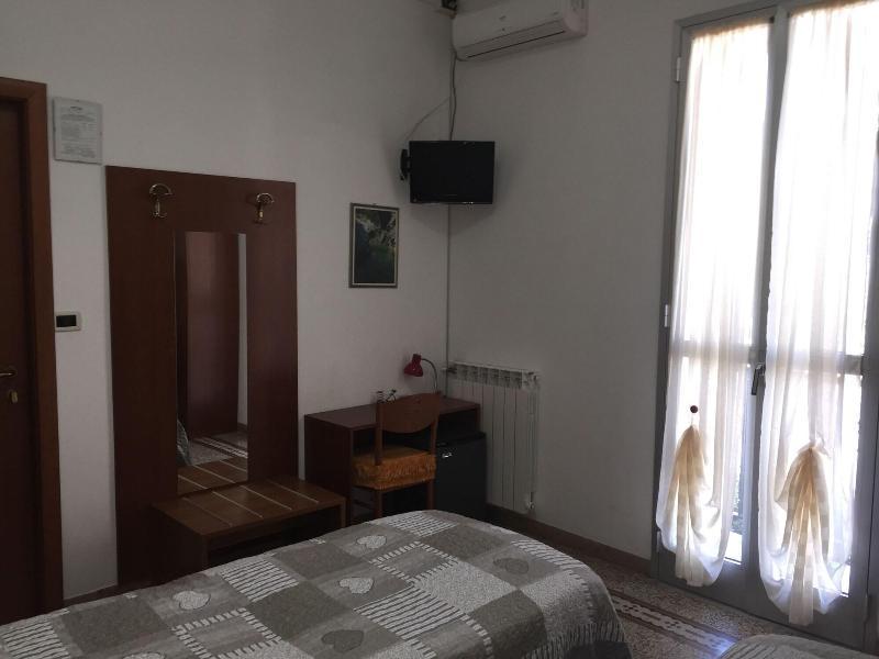 Hotel Lora Rda Luxury بورديغيرا المظهر الخارجي الصورة